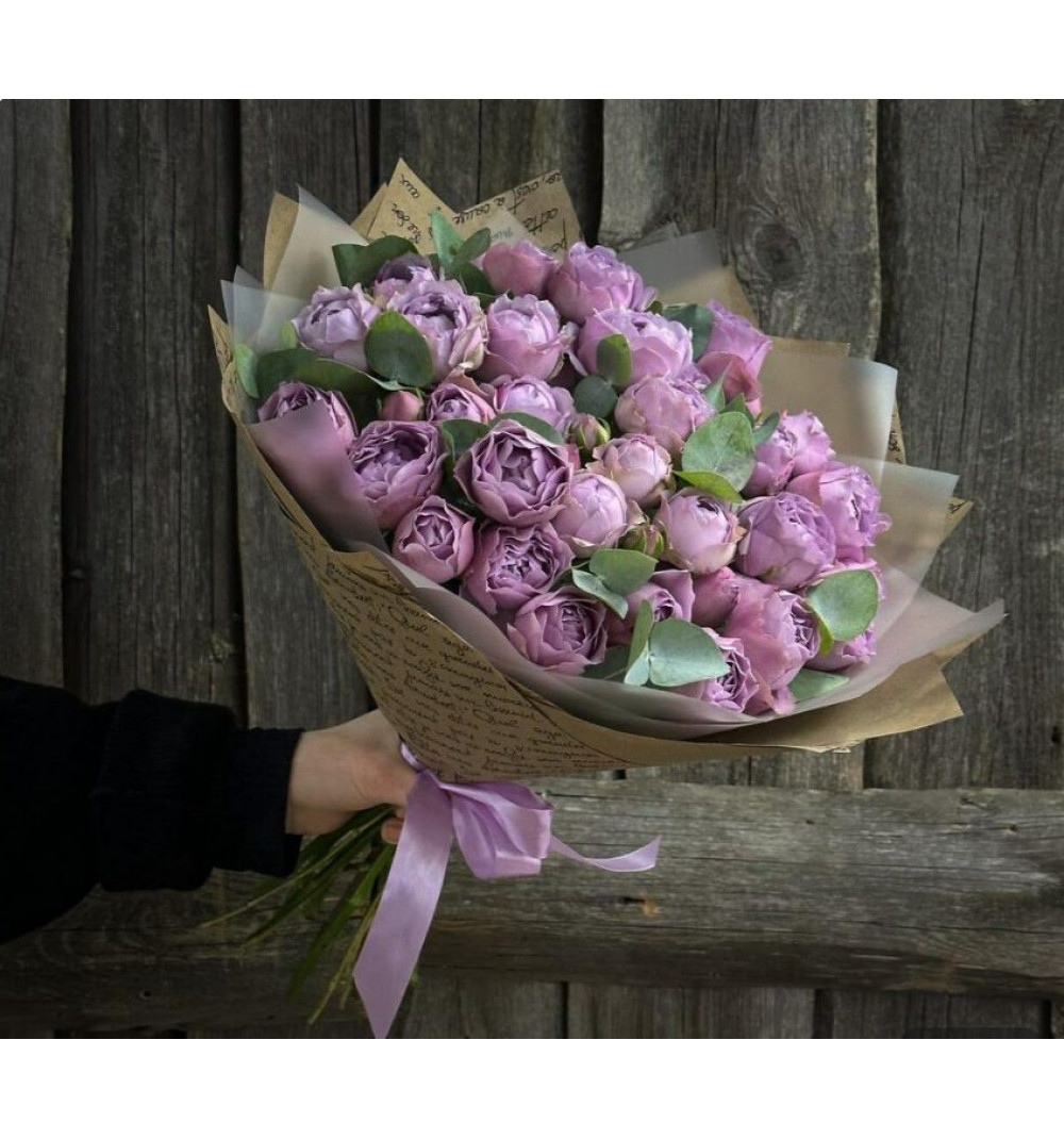 Монобукет из пионовидных кустовых роз Лавендер Баблз